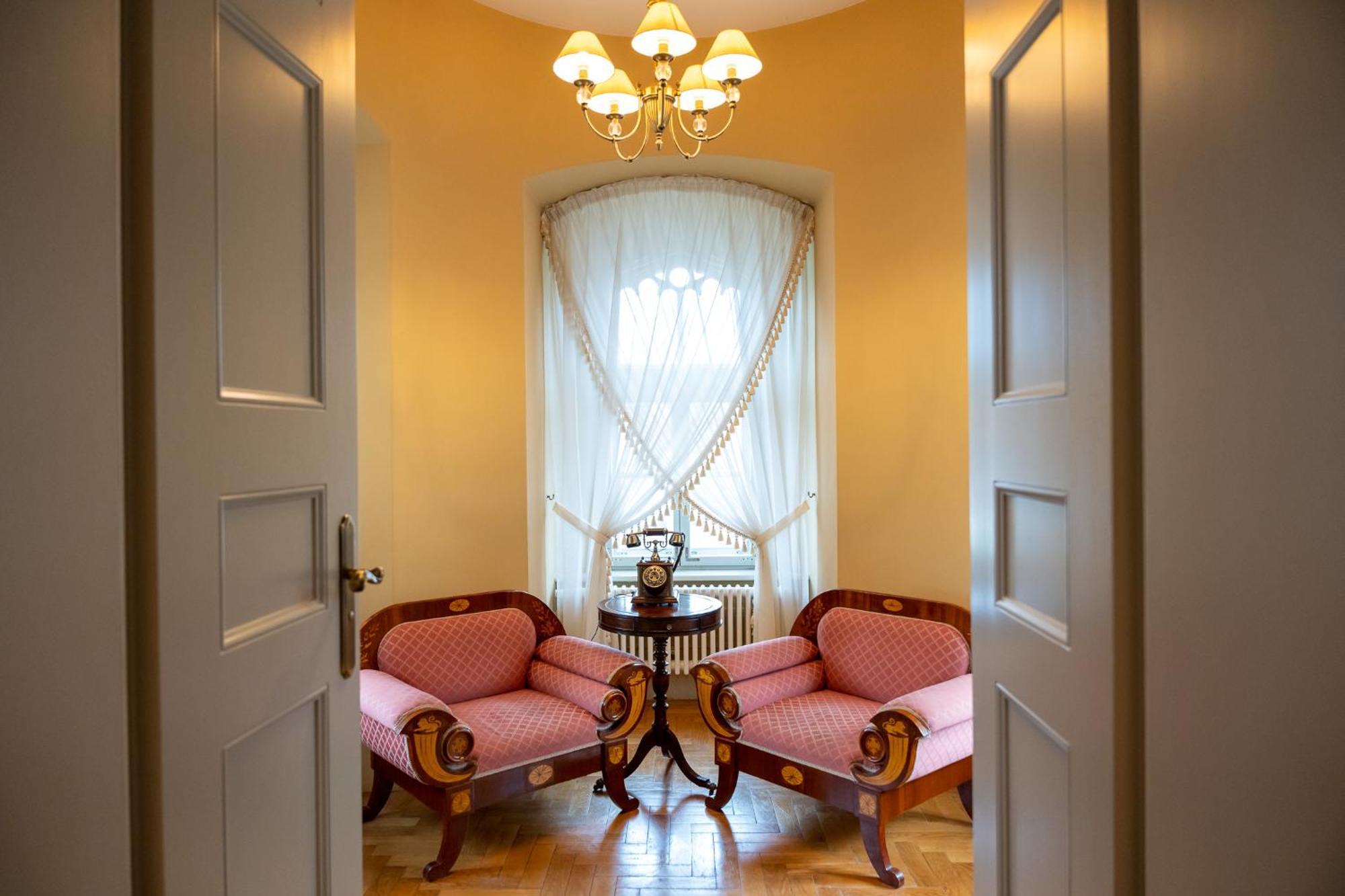 Palac Wojanow Room photo