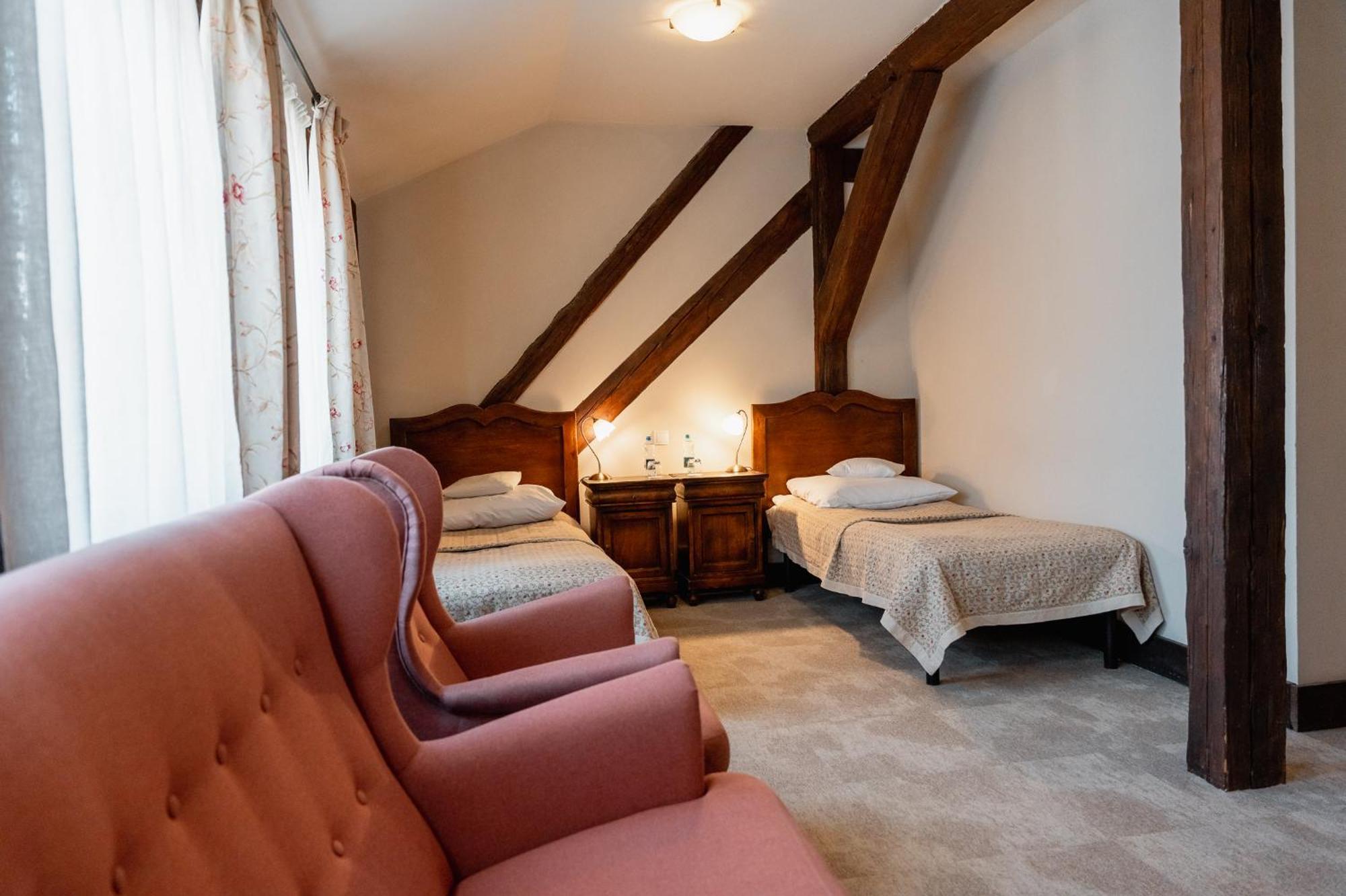 Palac Wojanow Room photo