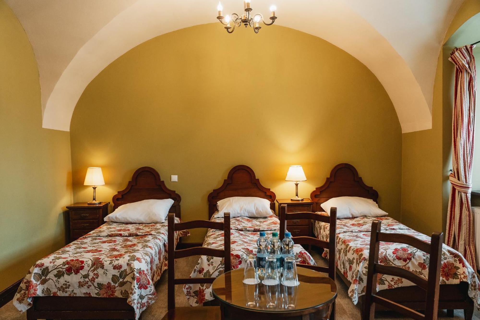 Palac Wojanow Room photo