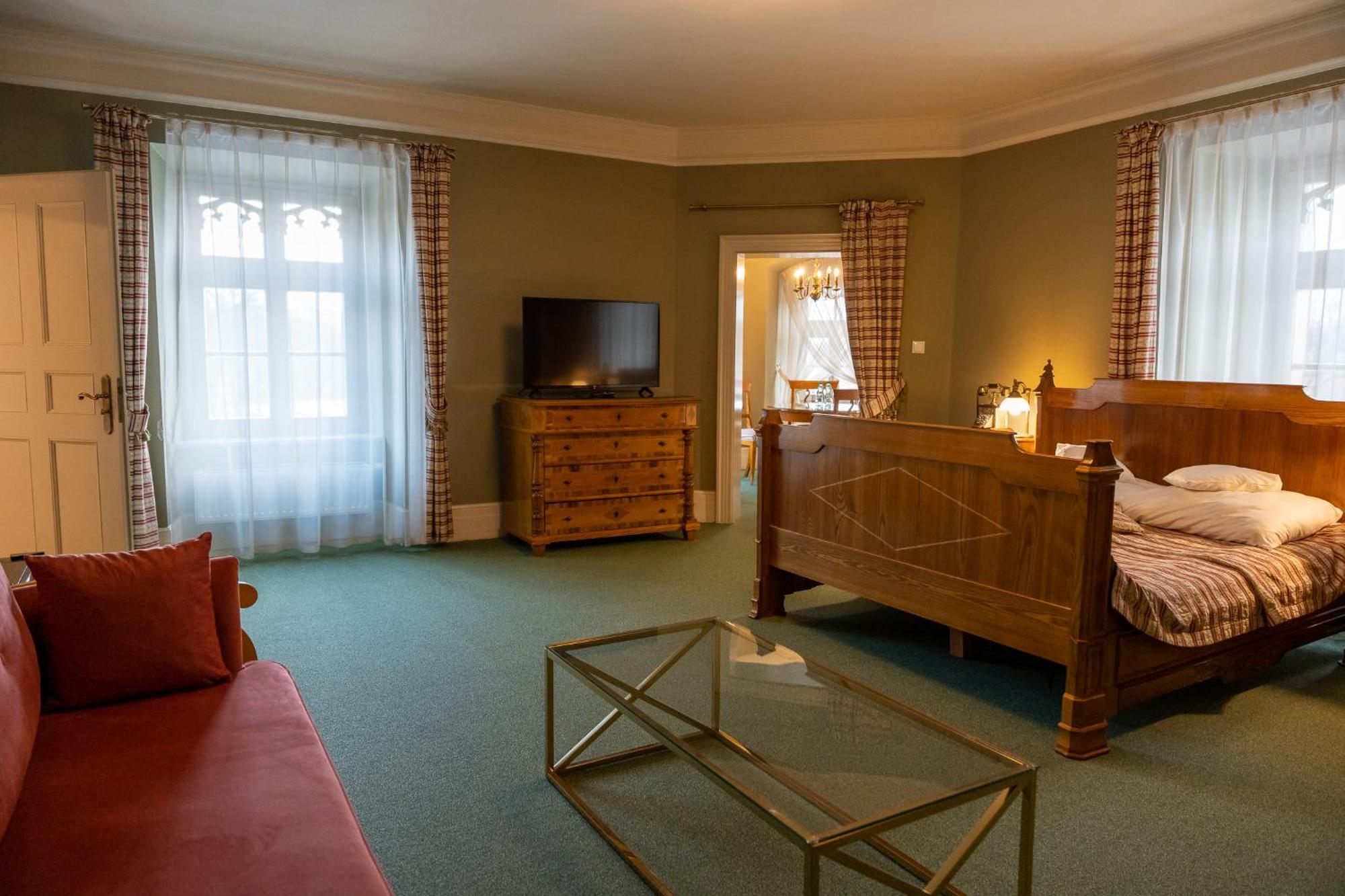 Palac Wojanow Room photo